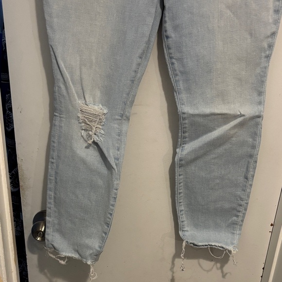 Good American Light Blue Skinny Jeans - Picture 2 of 4